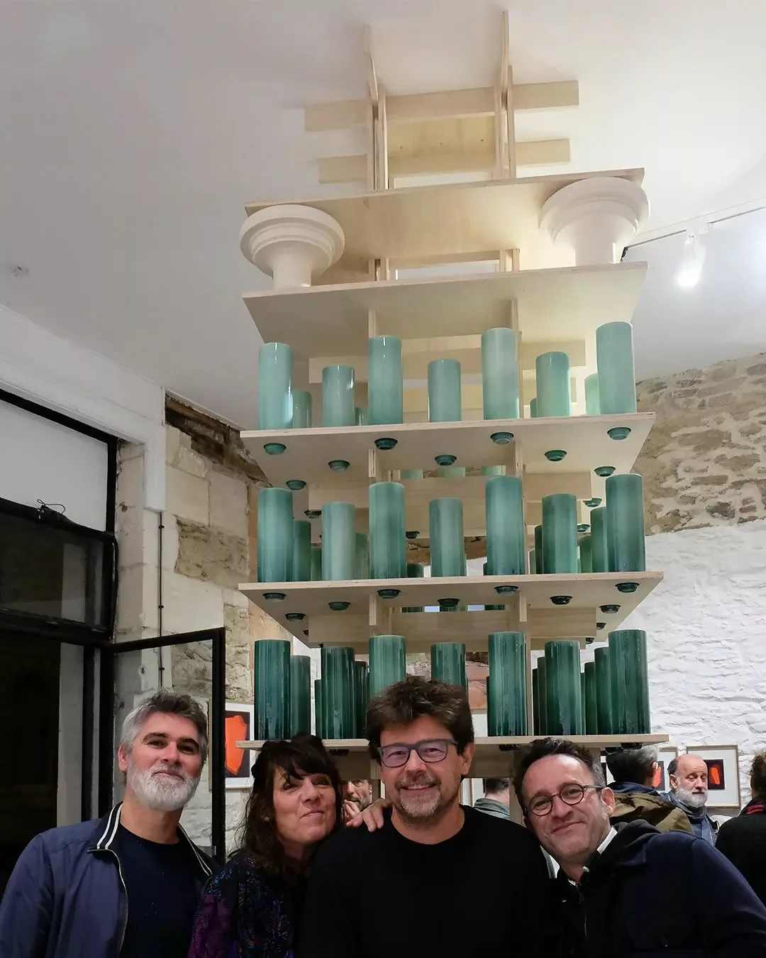 MERCI à vous toutes et tous d’être venu.e.s si nombreux et nombreuses au vernissage de Matière Fantôme du collectif @_versants !
En photo le collectif @_versants : @gaetanchevrier @_jerome.maillet et @tanguirobert avec la céramiste @sandrinemoysan qui les a accompagné pour la création des pieces en ceramique. 
L’exposition est à découvrir à la @galerie_mira_nantes jusqu’au 15 novembre.