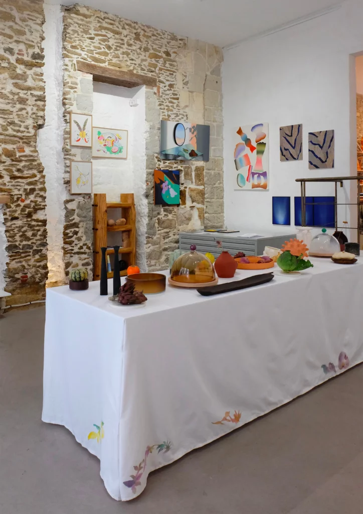 encore-vivant-galerie-mira-mur-pierre-angle-ok